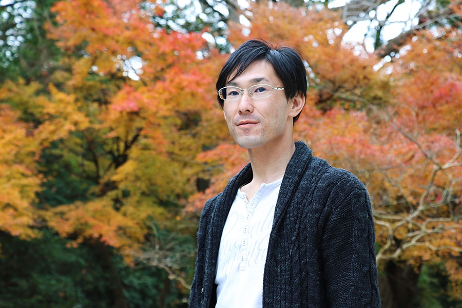 長谷寺でたたずむ金子充良