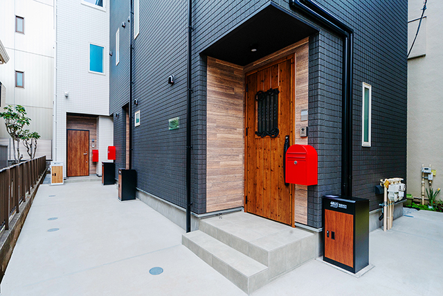 アパート 経営 は 儲かる のか 賃貸 玄関